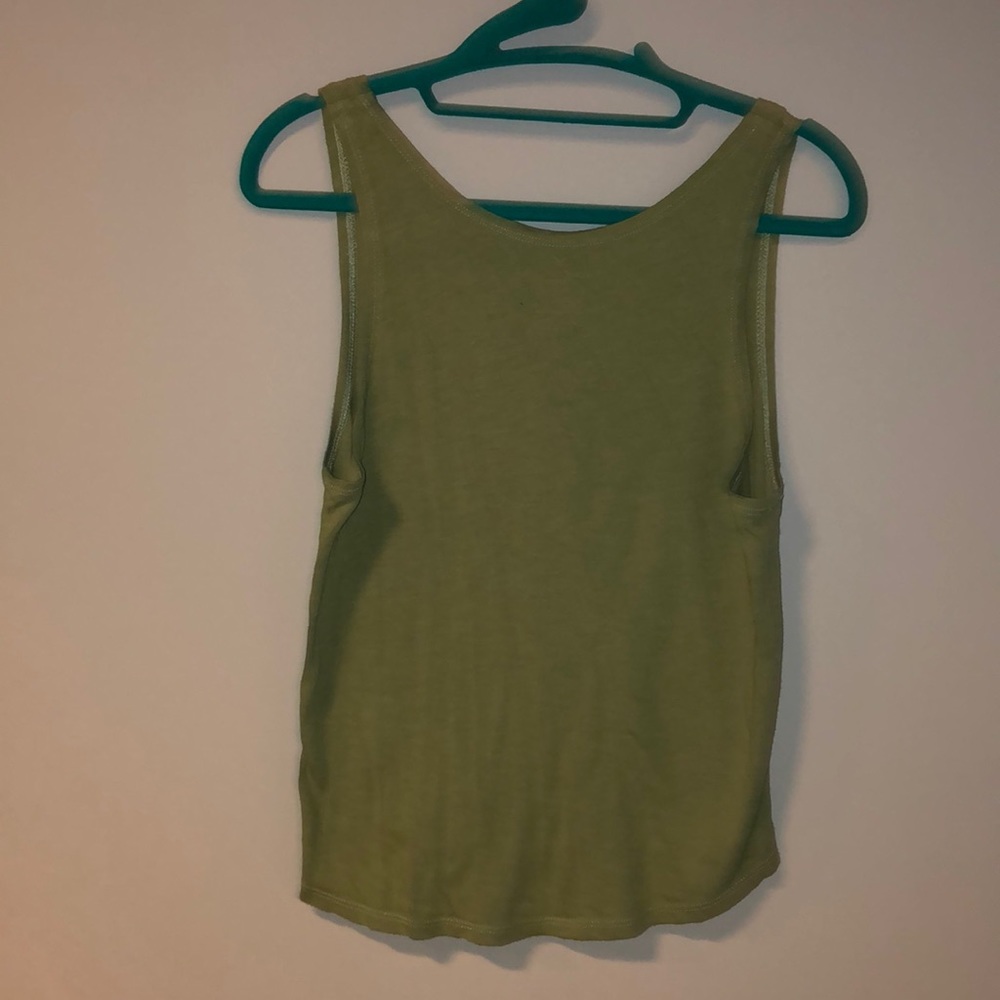 Tank top! - Picture 2 of 3